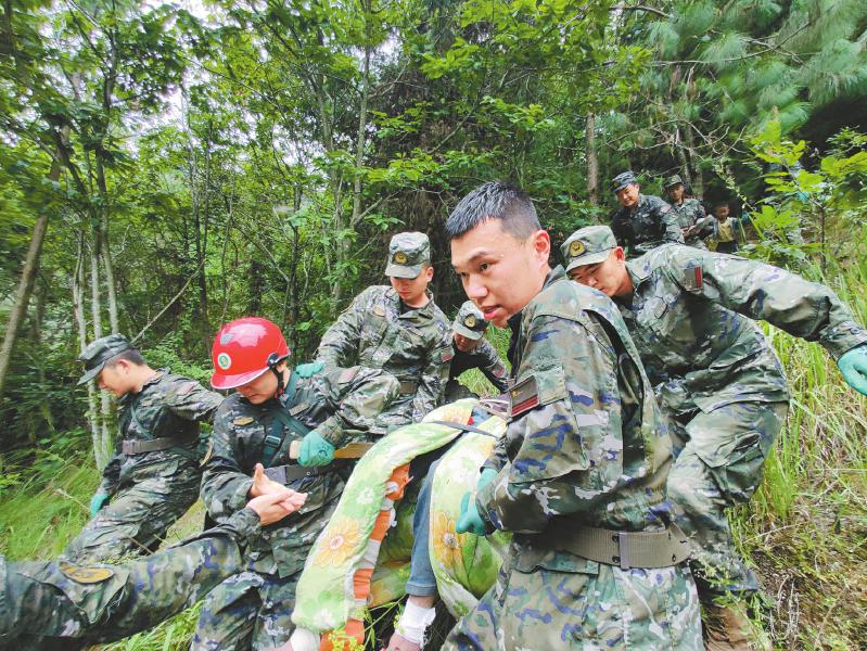 9月6日，武警.jpg